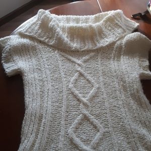 Knitted white shirt